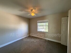 1718 SW 69th Terrace in Gainesville, FL - Building Photo - Building Photo