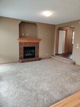 9011 Royal Oak Way NW in Calgary, AB - Building Photo - Building Photo