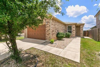 17005 Gibbons Path in Round Rock, TX - Building Photo - Building Photo
