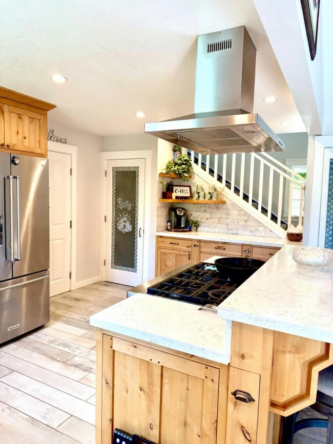 property at 224 Cotati Oaks Ct W