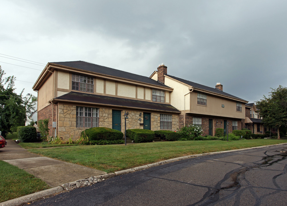 McNaughten Commons in Columbus, OH - Building Photo