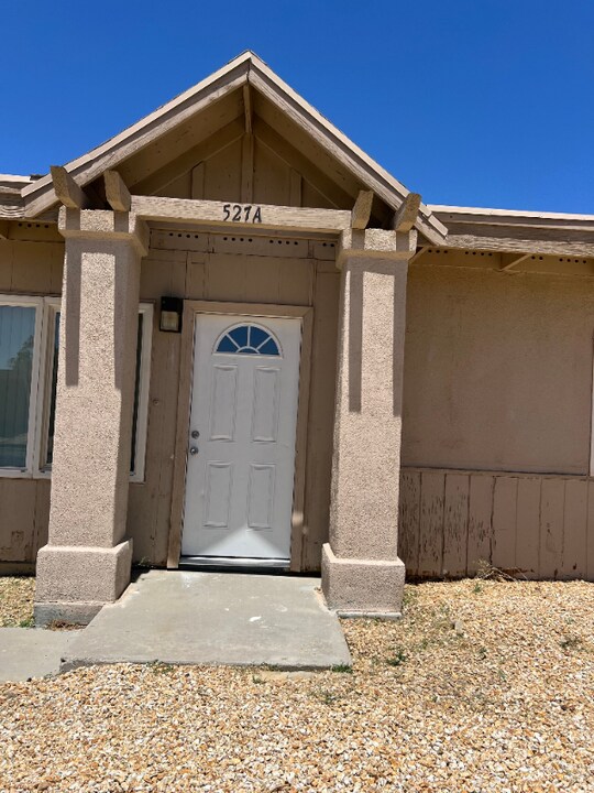 238 N Gold Canyon St in Ridgecrest, CA - Building Photo