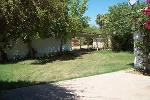 1214 S Roosevelt St, Unit B in Tempe, AZ - Building Photo