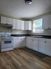 14001 Lamon Ave in Crestwood, IL - Building Photo - Building Photo