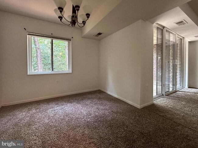 1532 Northgate Square in Reston, VA - Building Photo - Building Photo