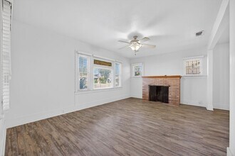 3804 E Kerckhoff Ave in Fresno, CA - Building Photo - Building Photo