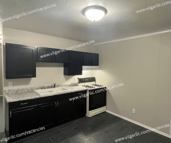 1140 Hamilton Pl in Gary, IN - Building Photo - Building Photo