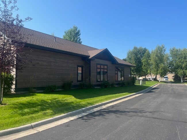property at 720 Clearwater Dr