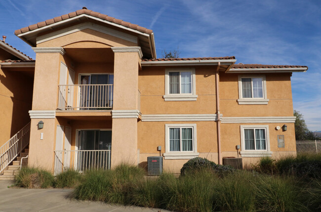 Park View Village in Porterville, CA - Building Photo - Building Photo