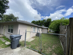 4324 Hedge Dr N in Lakeland, FL - Building Photo - Building Photo