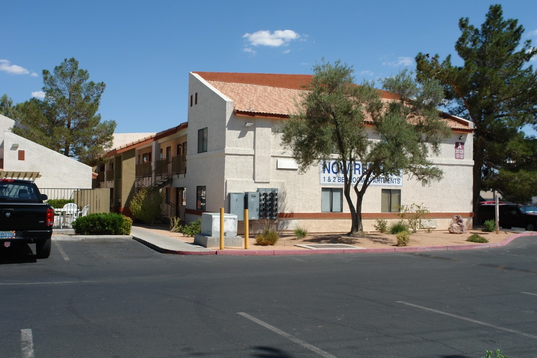 The Maverick and Hidden Village Apartments in Las Vegas, NV - Building Photo