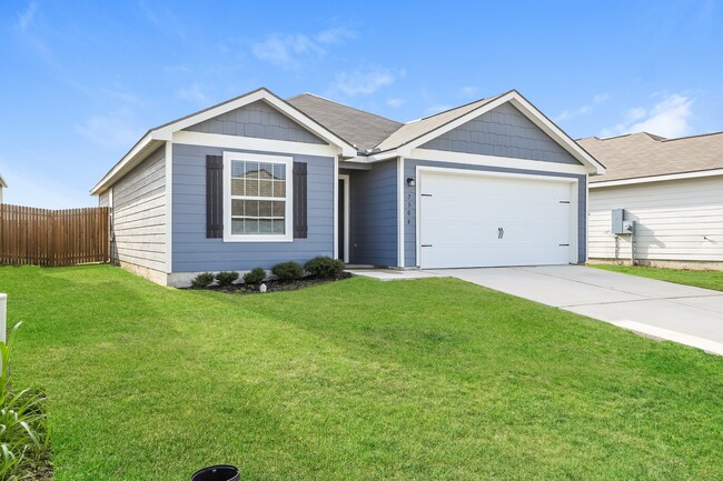 7306 Lazy Cyn in San Antonio, TX - Building Photo - Building Photo