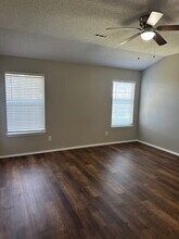 1340 Fredonia St in Springdale, AR - Building Photo - Building Photo