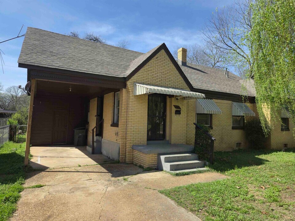 1035 Treadwell St in Memphis, TN - Building Photo