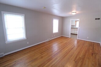 7554 Wyoming St in Kansas City, MO - Building Photo - Building Photo