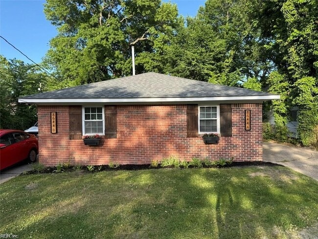 property at 8644 Chesapeake Blvd
