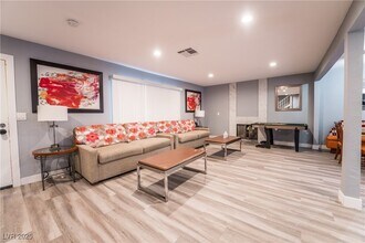 3955 Savoy Ct in Las Vegas, NV - Building Photo - Building Photo