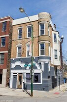 851 N Ashland Ave in Chicago, IL - Building Photo