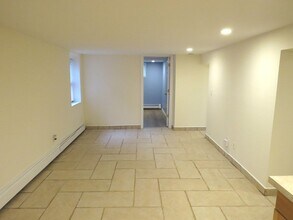 212 Maplecrest Dr S-Unit -1st Floor in Ronkonkoma, NY - Building Photo - Building Photo