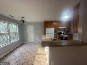 6773 Oakleigh Dr in Rex, GA - Building Photo - Building Photo