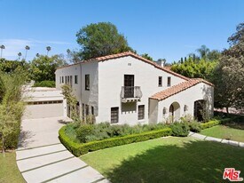 712 N Rodeo Dr in Beverly Hills, CA - Building Photo