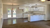 4850 Amanda Dr in Redding, CA - Building Photo - Building Photo