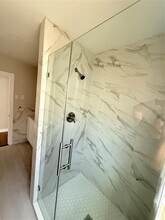 5136 Polk St in Houston, TX - Building Photo - Building Photo