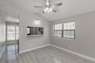 2924 Post Oak Dr in Euless, TX - Building Photo - Building Photo