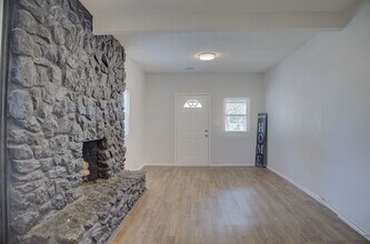 438 S 55th W Ave in Tulsa, OK - Building Photo - Building Photo