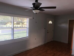 157 N Rhodes St in Mount Dora, FL - Building Photo - Building Photo