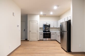 Cathedral Arts Apartments in Detroit, MI - Foto de edificio - Interior Photo