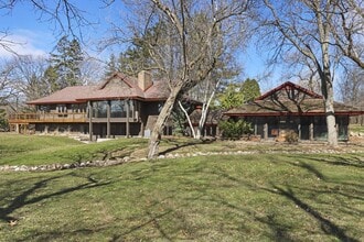 6147 Taylor Ave in Mount Pleasant, WI - Building Photo - Building Photo