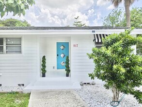917 Market St in West Palm Beach, FL - Building Photo - Building Photo