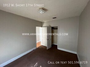 1912 W Short 17th St in North Little Rock, AR - Building Photo - Building Photo