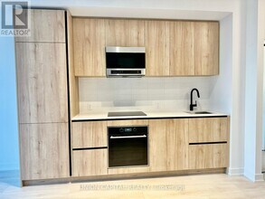 127 Broadway Ave in Toronto, ON - Building Photo - Building Photo