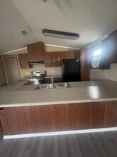 760 Reyes Silva Ln in Madisonville, TX - Building Photo - Building Photo