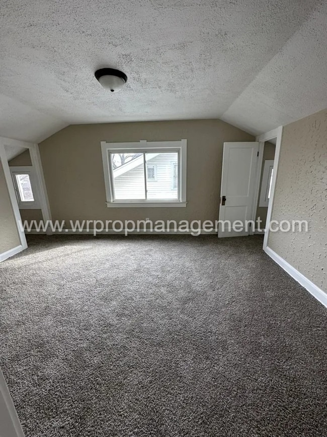 4406 N Lockwood Ave in Toledo, OH - Building Photo - Building Photo