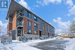 251 Castor St in Russell, ON - Building Photo