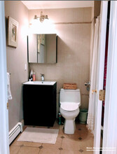 9 Washburn Ter, Unit 22 in Brookline, MA - Building Photo - Building Photo