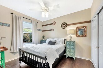 7090 Lone Oak Blvd in Naples, FL - Building Photo - Building Photo