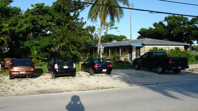 625 NE 14th Ave in Fort Lauderdale, FL - Foto de edificio - Building Photo