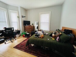 85 Easton St, Unit 2 in Boston, MA - Building Photo - Building Photo