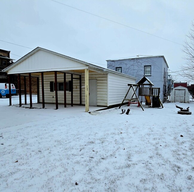 108 W North St in Peotone, IL - Building Photo - Building Photo