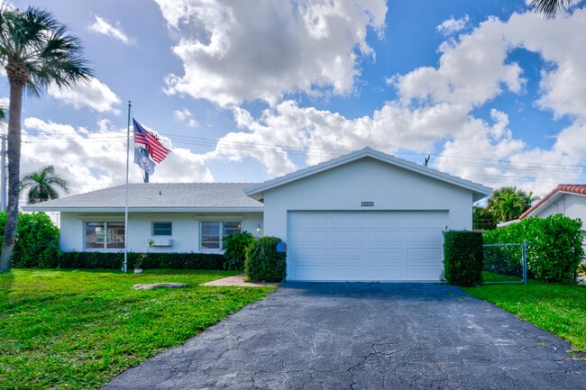 1299 SW 12th Ave in Boca Raton, FL - Building Photo - Building Photo