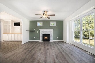 1855 Pine Bluff Dr in Hastings, MI - Building Photo - Building Photo