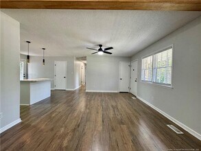 7605 Jennings Ln in Fayetteville, NC - Building Photo - Building Photo