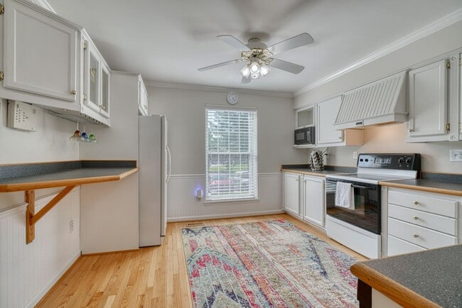 18 Collis Ct in Timonium, MD - Building Photo - Building Photo