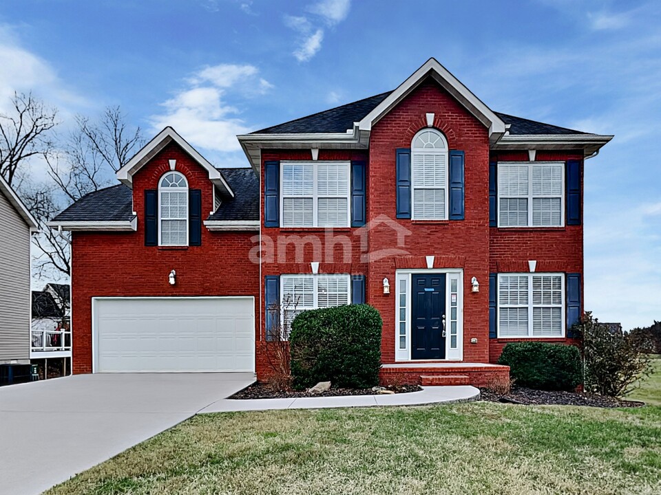 7625 Star Gazing Ln in Knoxville, TN - Building Photo