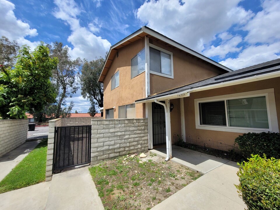 2131 Eveningside Dr in West Covina, CA - Building Photo