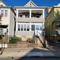 206 Cambridge Ave, Unit 206 Cambridge Ave Garfiel in Garfield, NJ - Building Photo